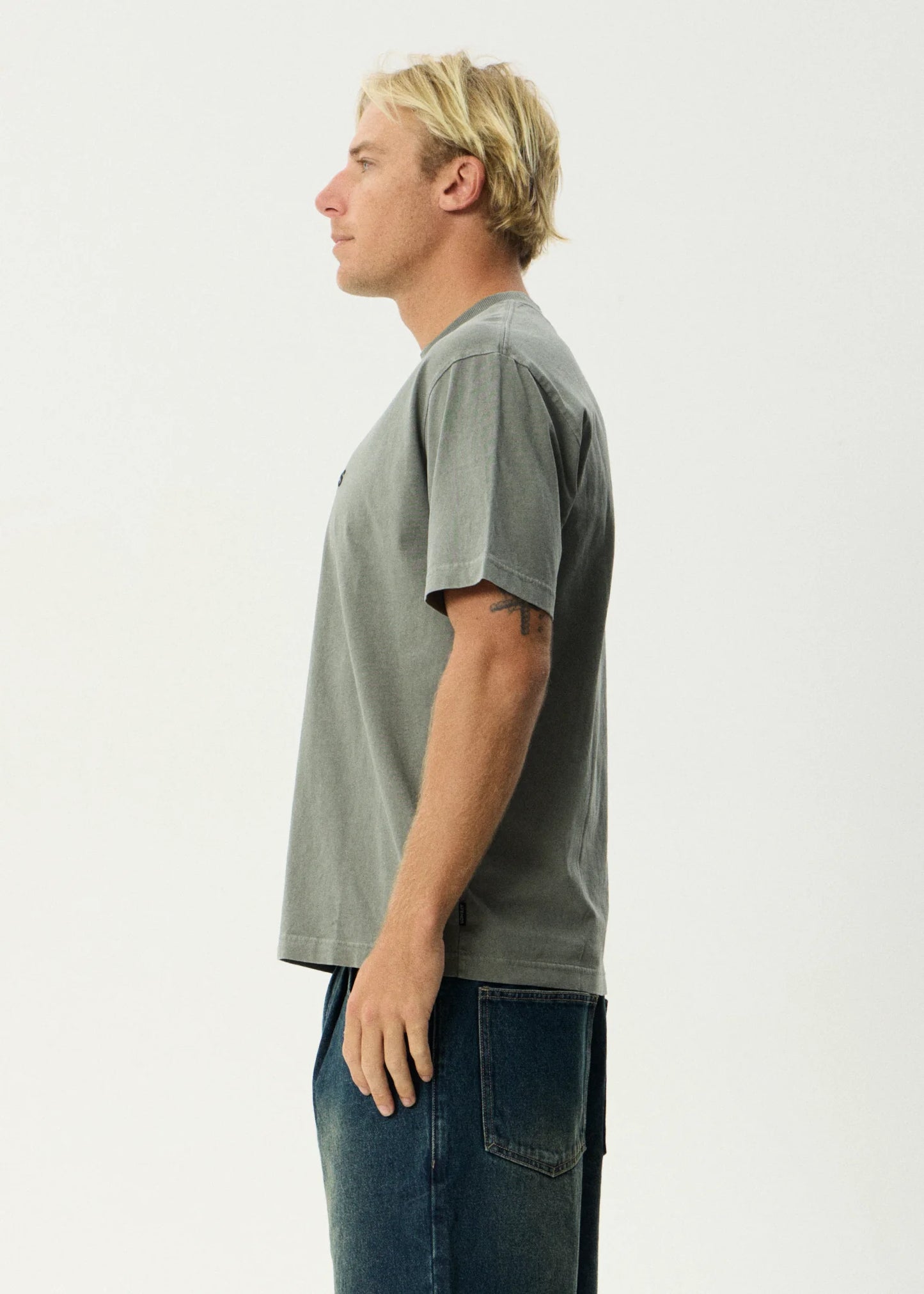 AFENDS VINYL - RETRO TEE
