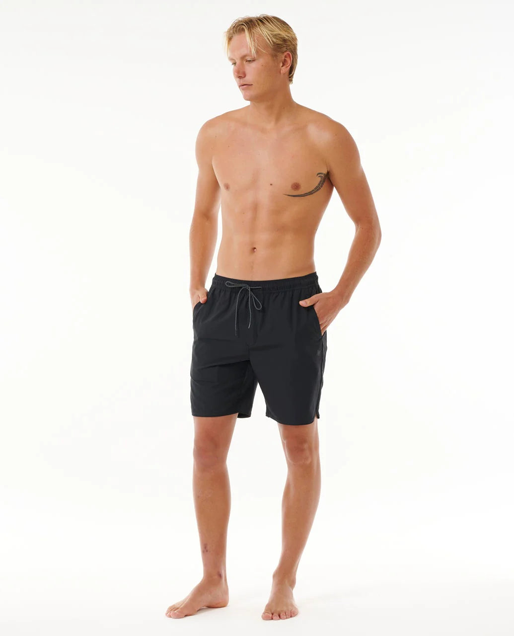 RIP CURL PIVOT VOLLEY - essential surf and skate