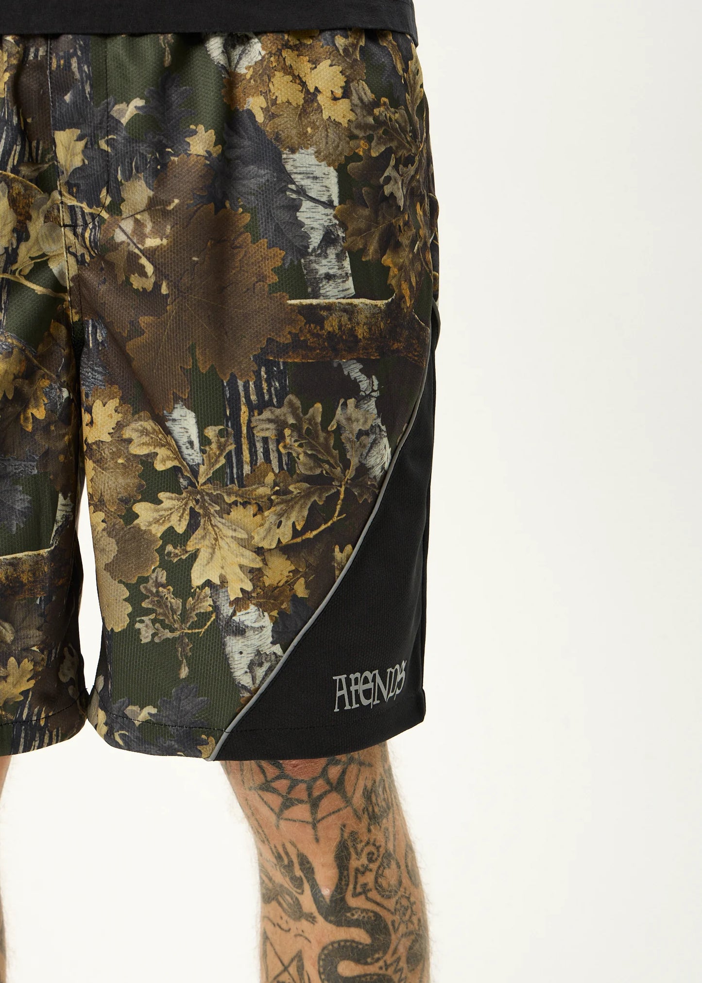 AFENDS FIND ME - PANELLED SHORT 20"