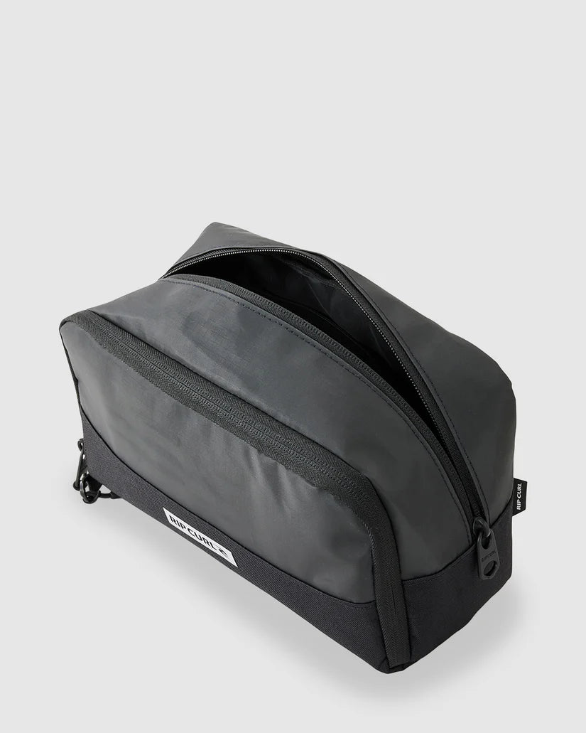 Icons Groom Toiletry Bag