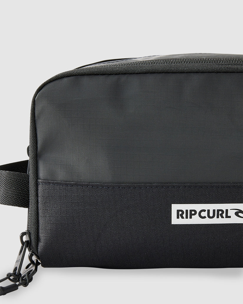 Icons Groom Toiletry Bag
