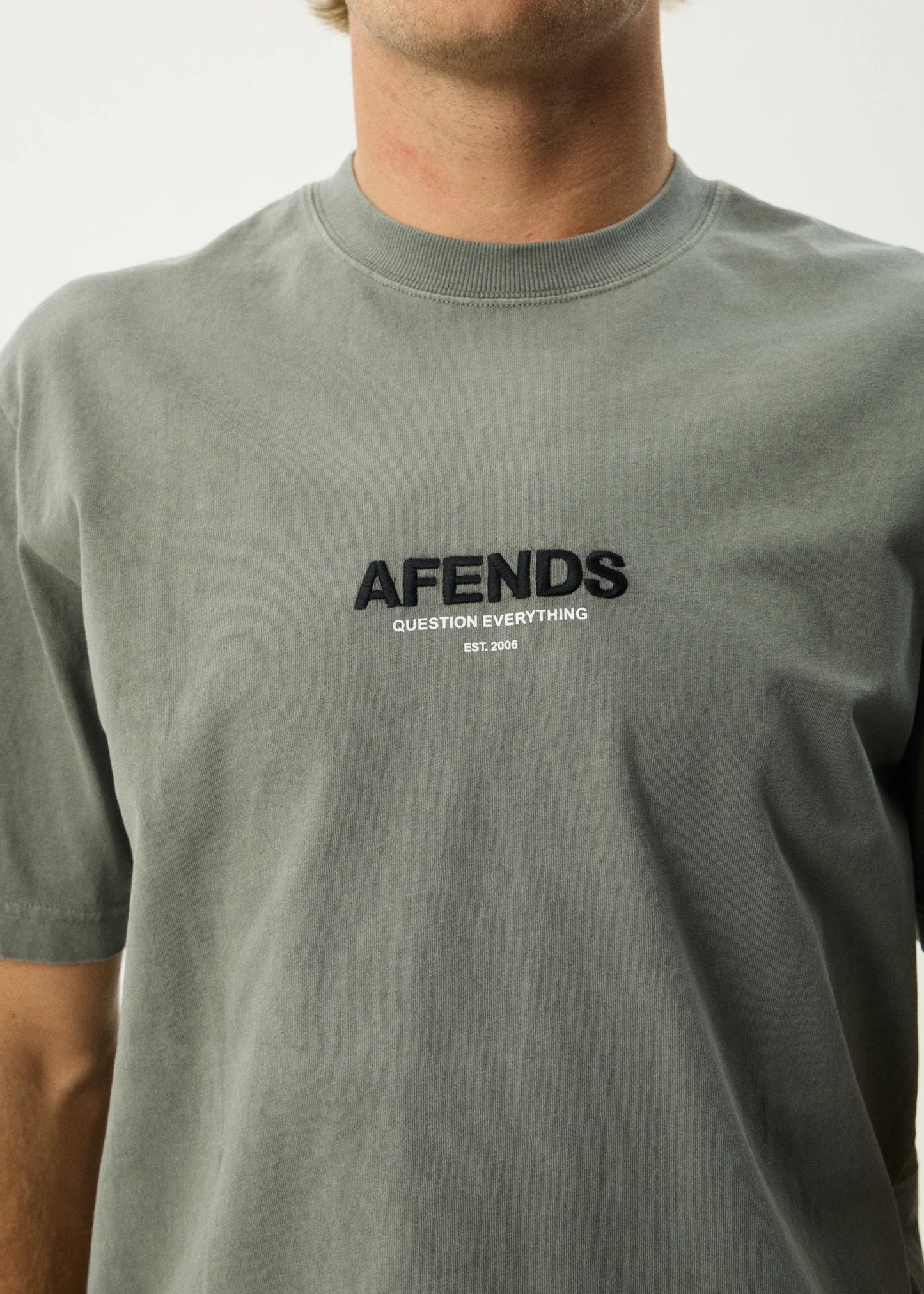 AFENDS VINYL - RETRO TEE