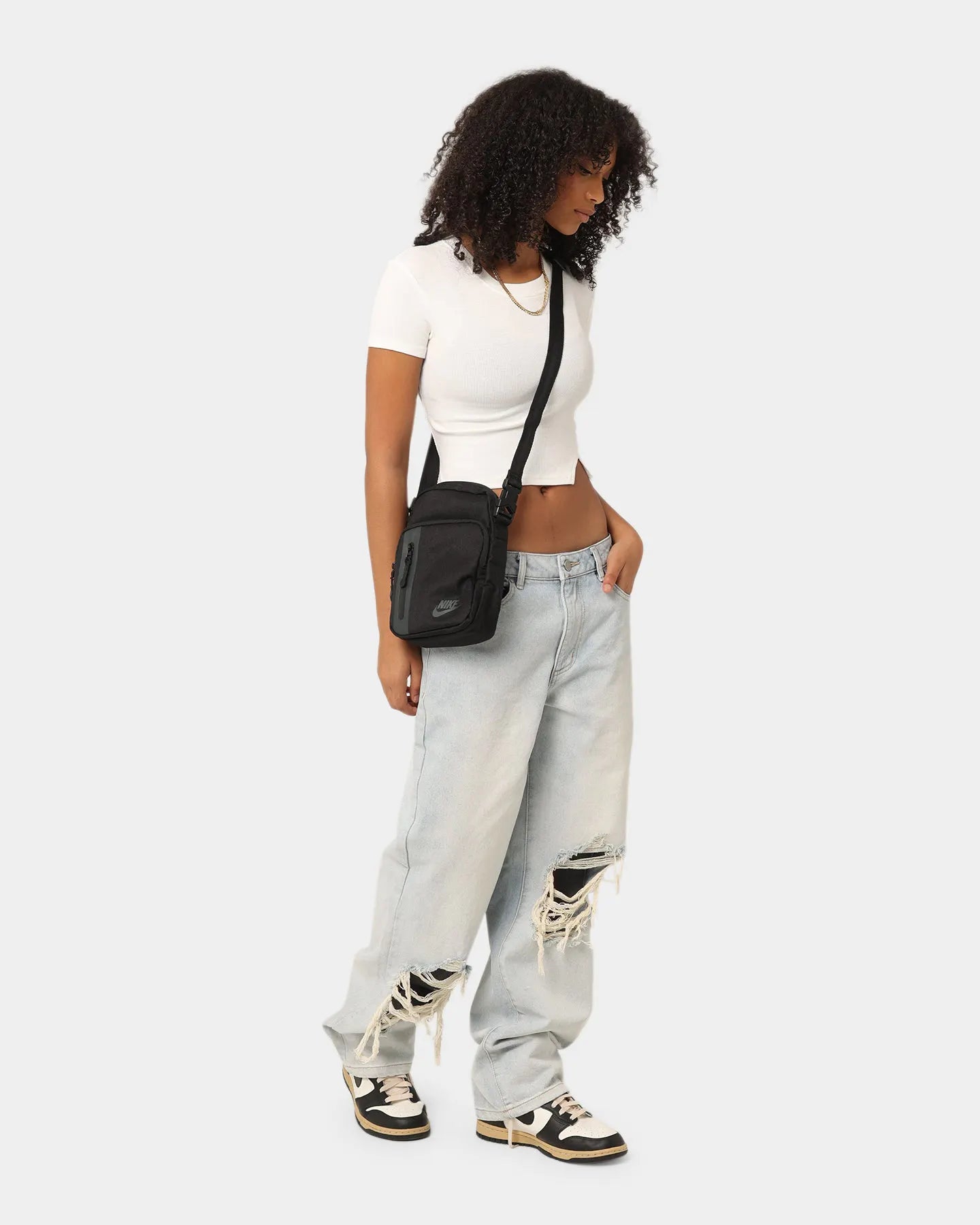 Nike Elemental Premium Crossbody Bag