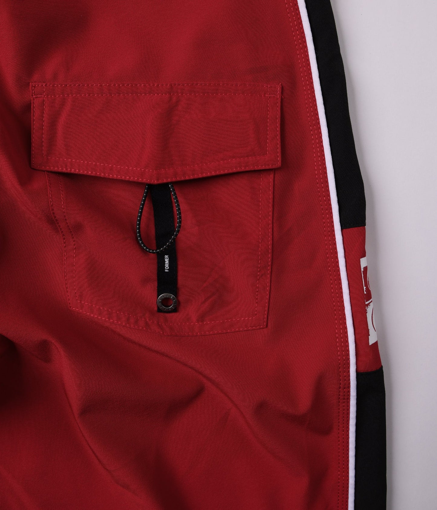 FORMER SYSTEM ECLIPSE 20" TRUNK // RED - essential surf and skate