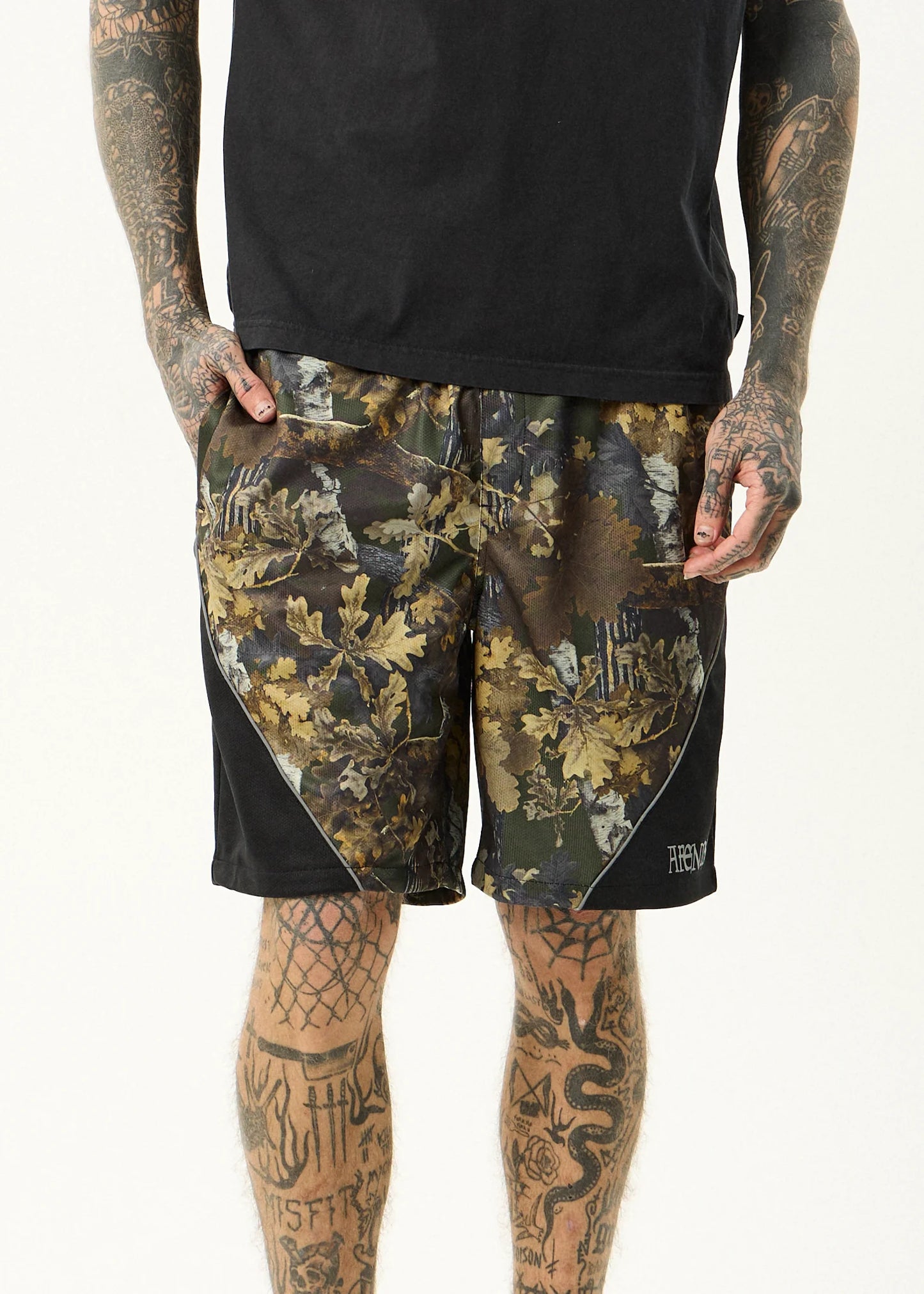 AFENDS FIND ME - PANELLED SHORT 20"