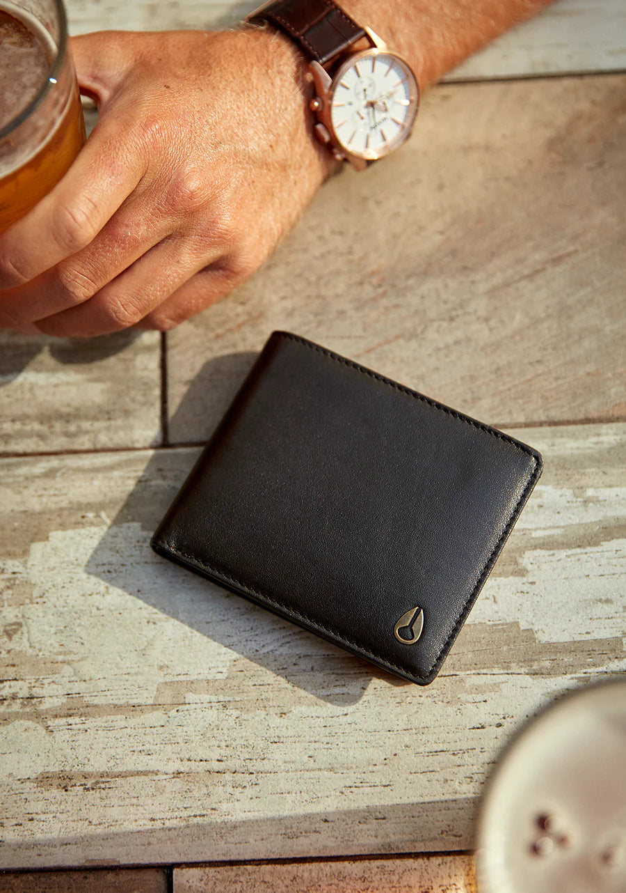 Nixon Pass Leather Wallet