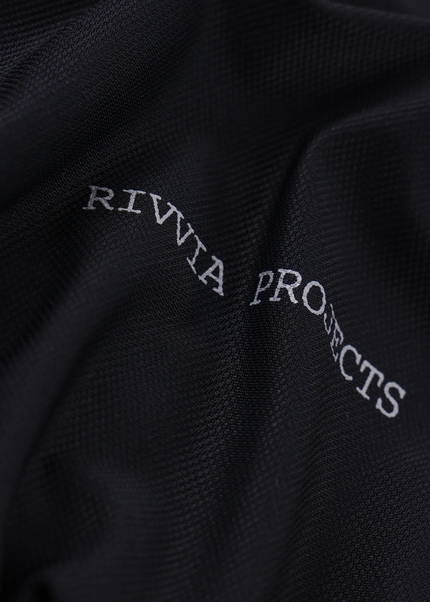 RIVVIA HAPPY GLOBE POLO : BLACK