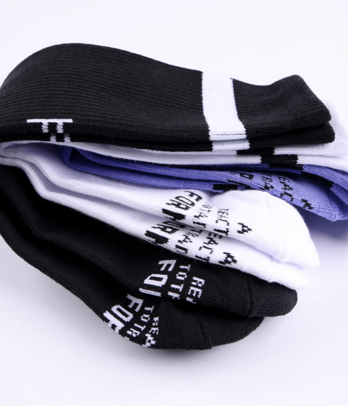 FORMER FRANCHISE 3-PACK SOCK // BLACK WHITE VIOLET