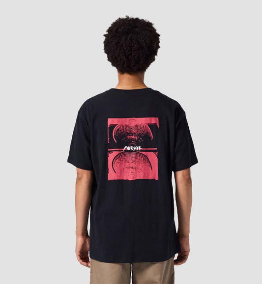 FORMER DROID CRUX T-SHIRT // BLACK