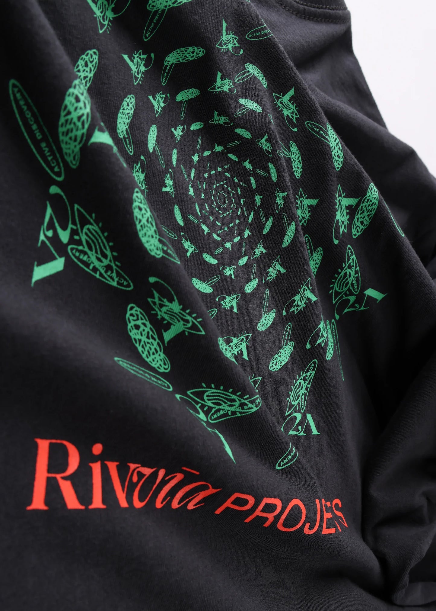 RIVVIA DIMENSION T-SHIRT : PIGMENT BLACK