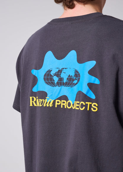 RIVVIA WORLD SPLAT RELAXED FIT T-SHIRT : PIGMENT BLACK - essential surf and skate