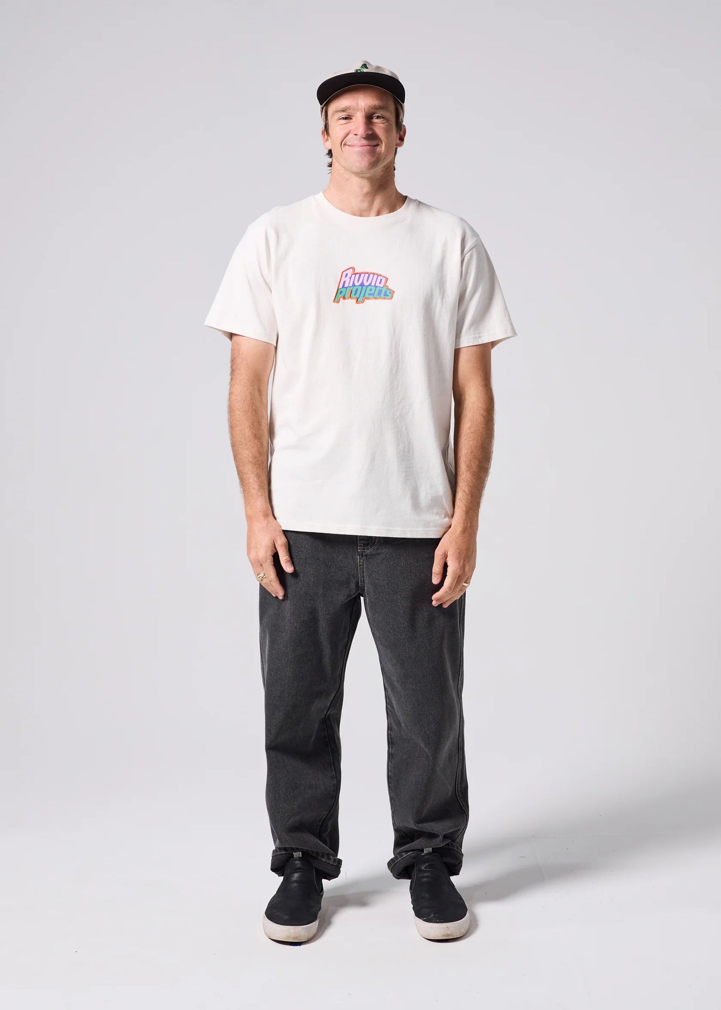 RIVVIA PULSE T-SHIRT: BONE - essential surf and skate