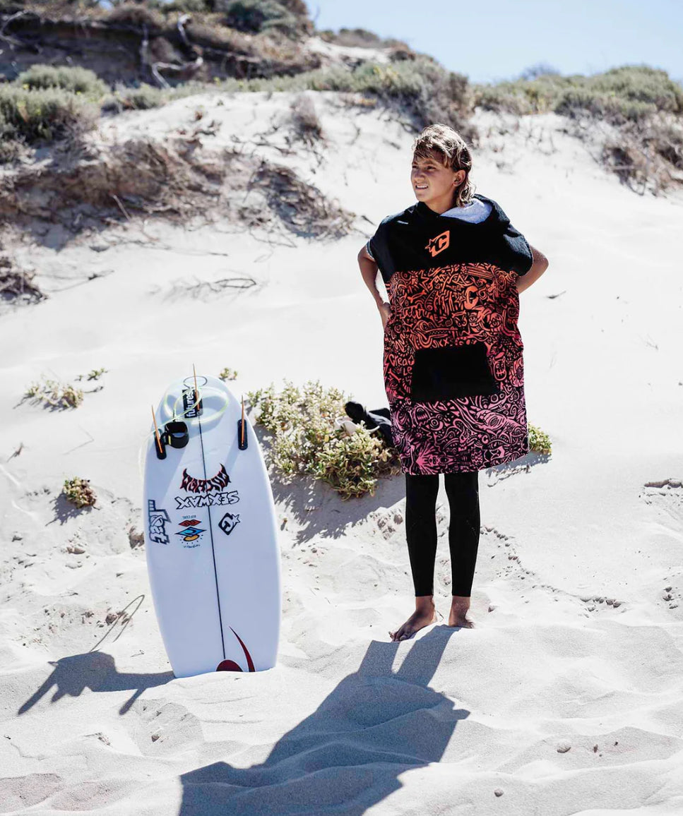 CREATURES OF LEISURE GROM PONCHO