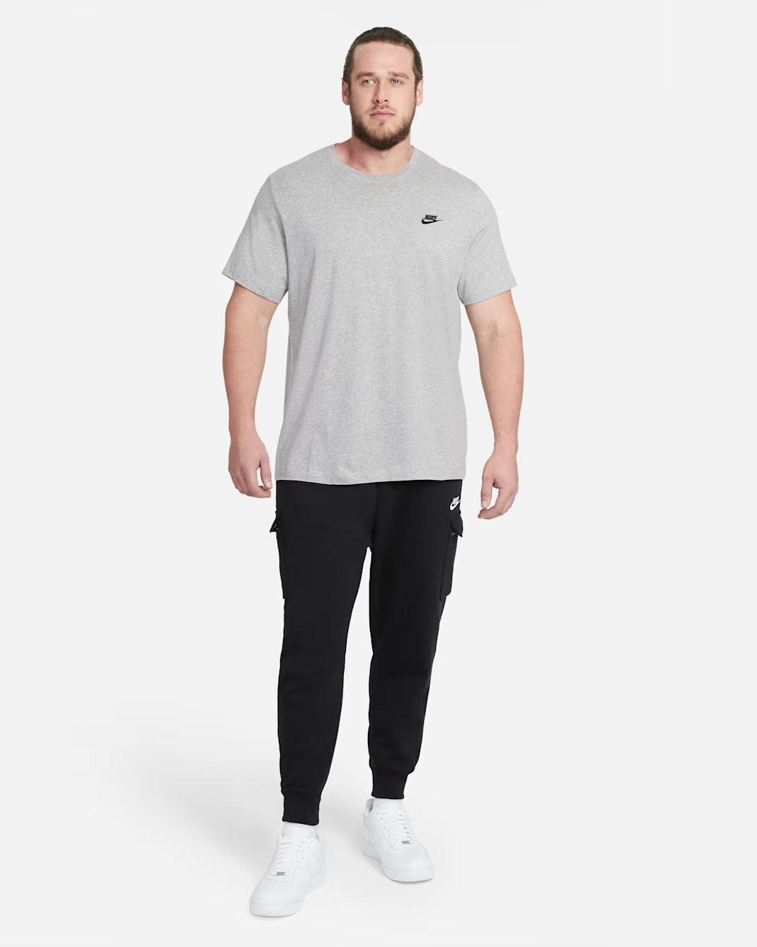 Nike Sportswear Club: Men's T-Shirt - essential surf and skate