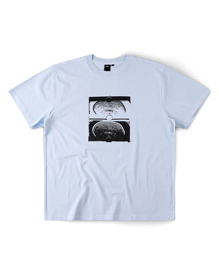 FORMER CRUX OVERDYE T-SHIRT // WASHED SKY