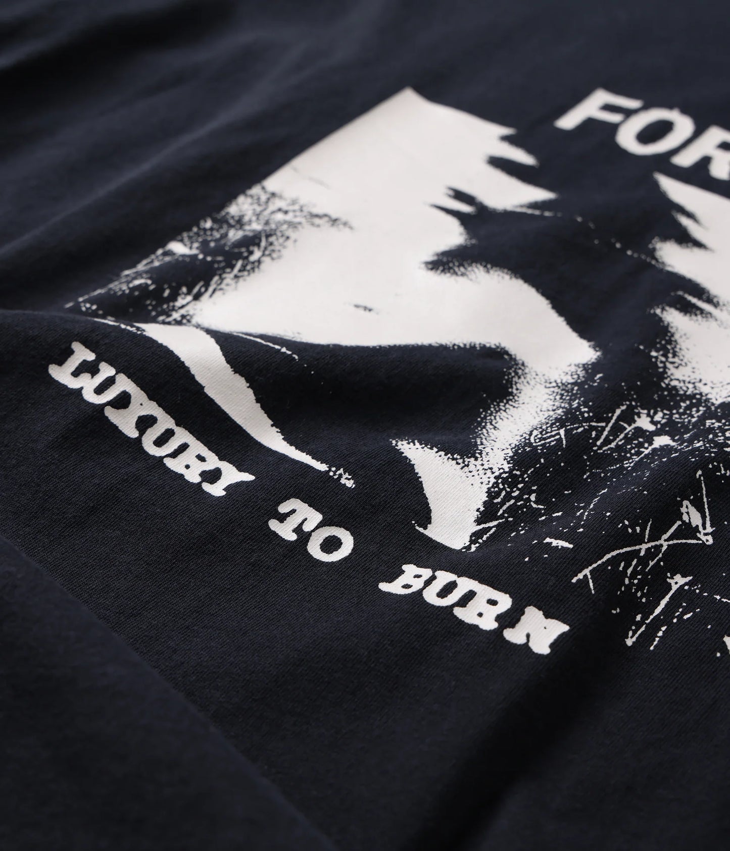 FORMER SHUNNING T-SHIRT // WASHED BLACK - essential surf and skate