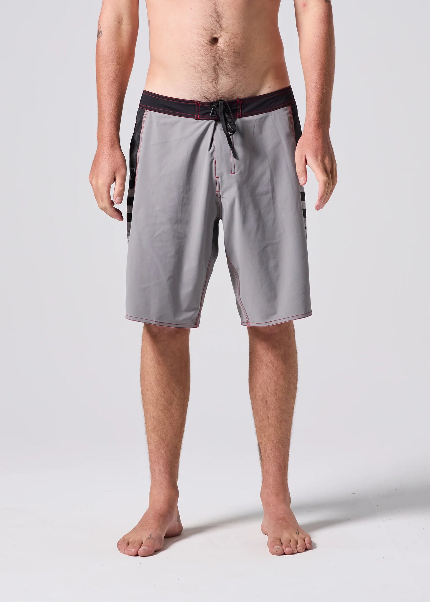 RIVVIA DISCLOSURE 20" TRUNK : GREY - essential surf and skate