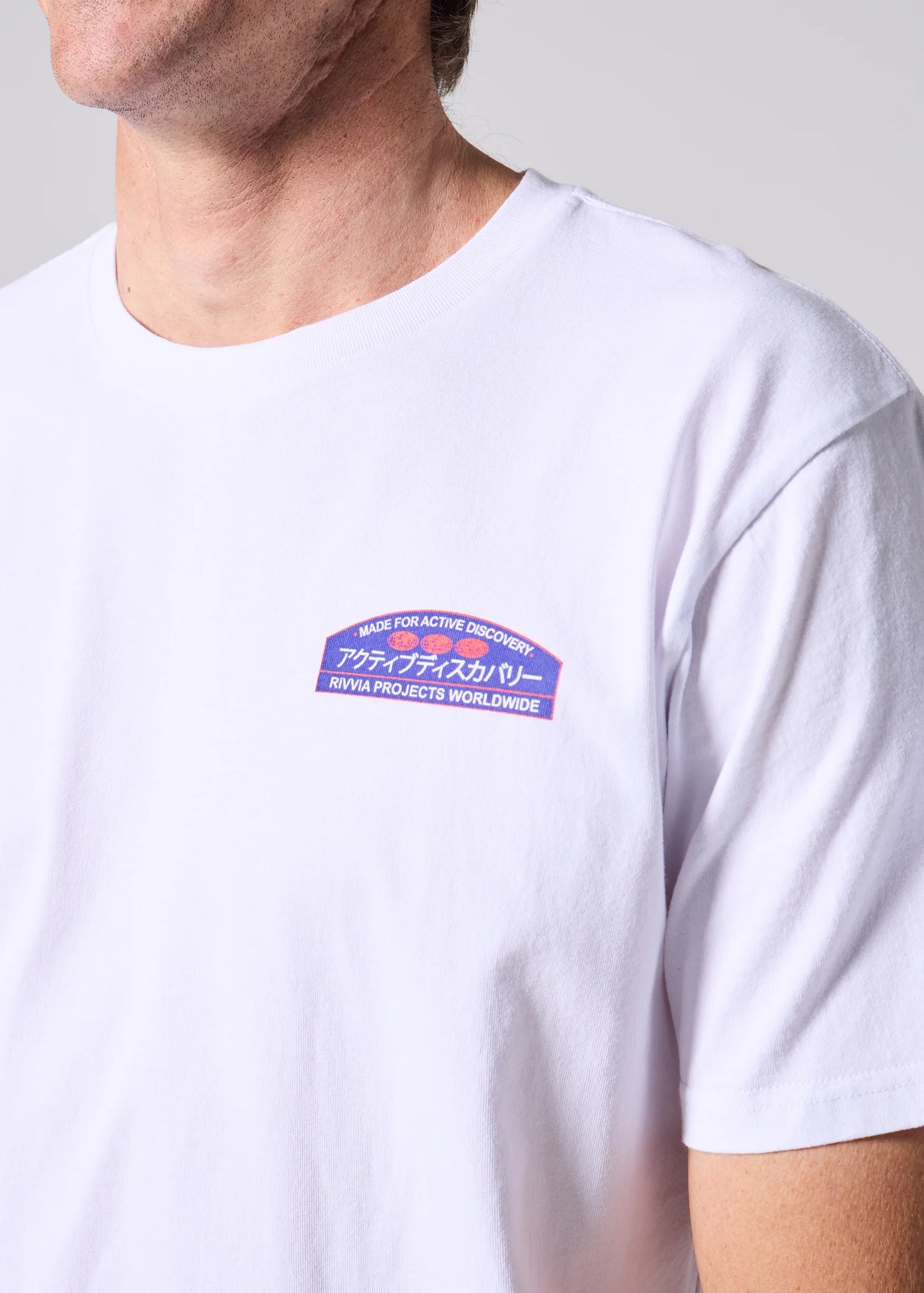 RIVVIA JAPAN VACATION T-SHIRT : WHITE - essential surf and skate