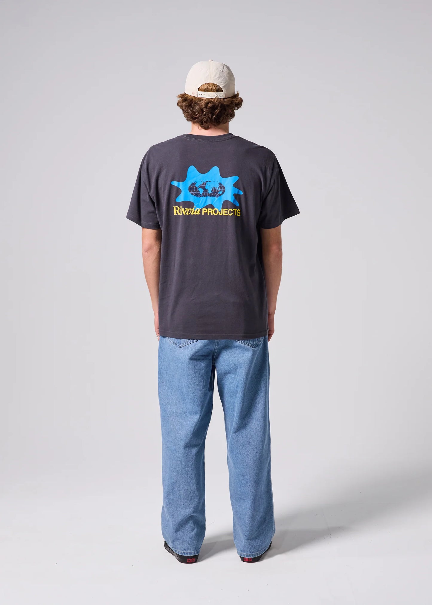 RIVVIA WORLD SPLAT RELAXED FIT T-SHIRT : PIGMENT BLACK - essential surf and skate