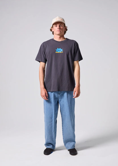 RIVVIA WORLD SPLAT RELAXED FIT T-SHIRT : PIGMENT BLACK - essential surf and skate