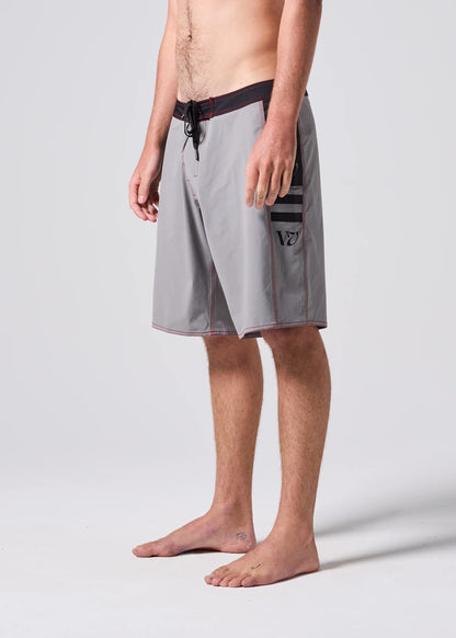 RIVVIA DISCLOSURE 20" TRUNK : GREY - essential surf and skate