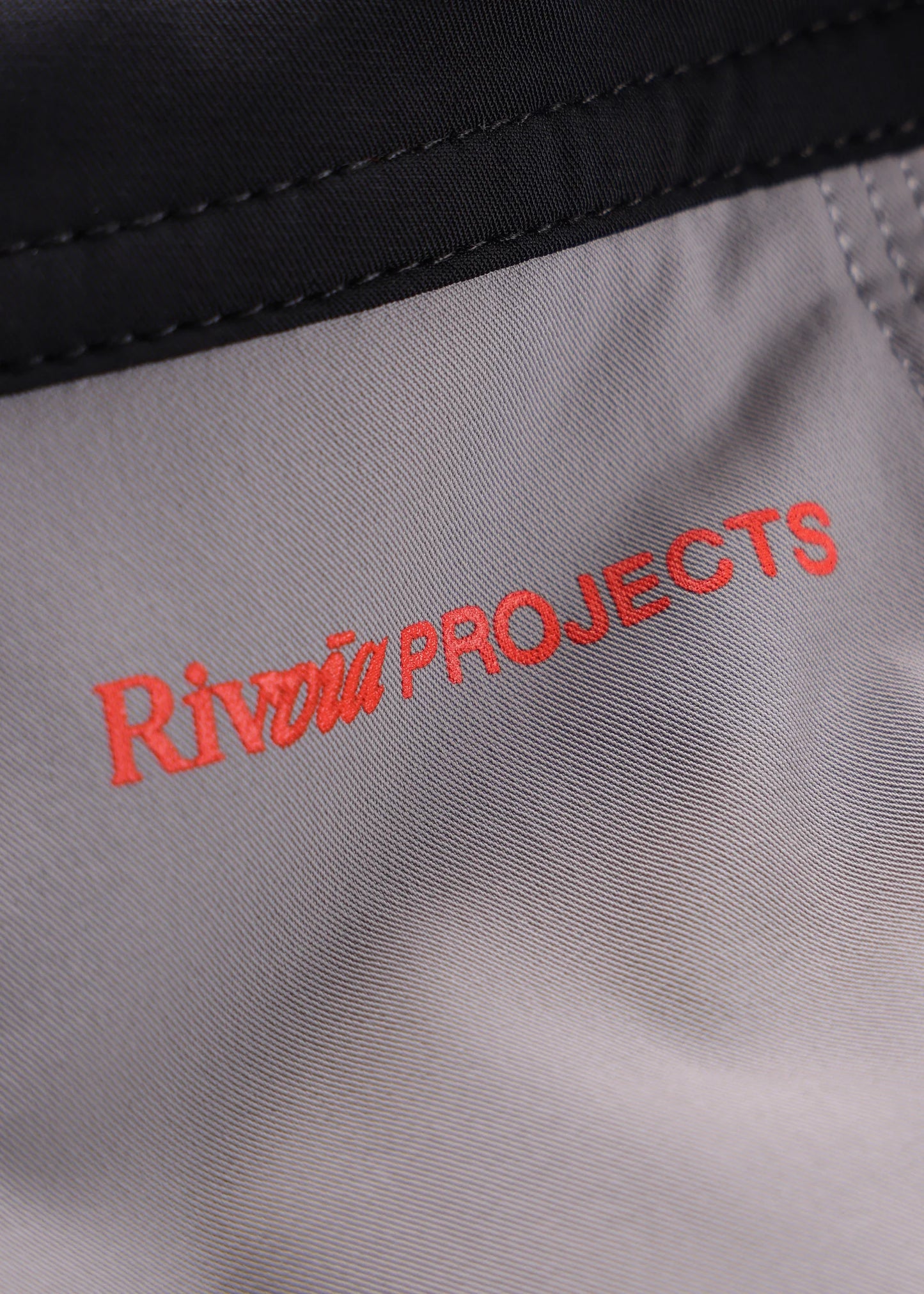 RIVVIA DISCLOSURE 20" TRUNK : GREY - essential surf and skate