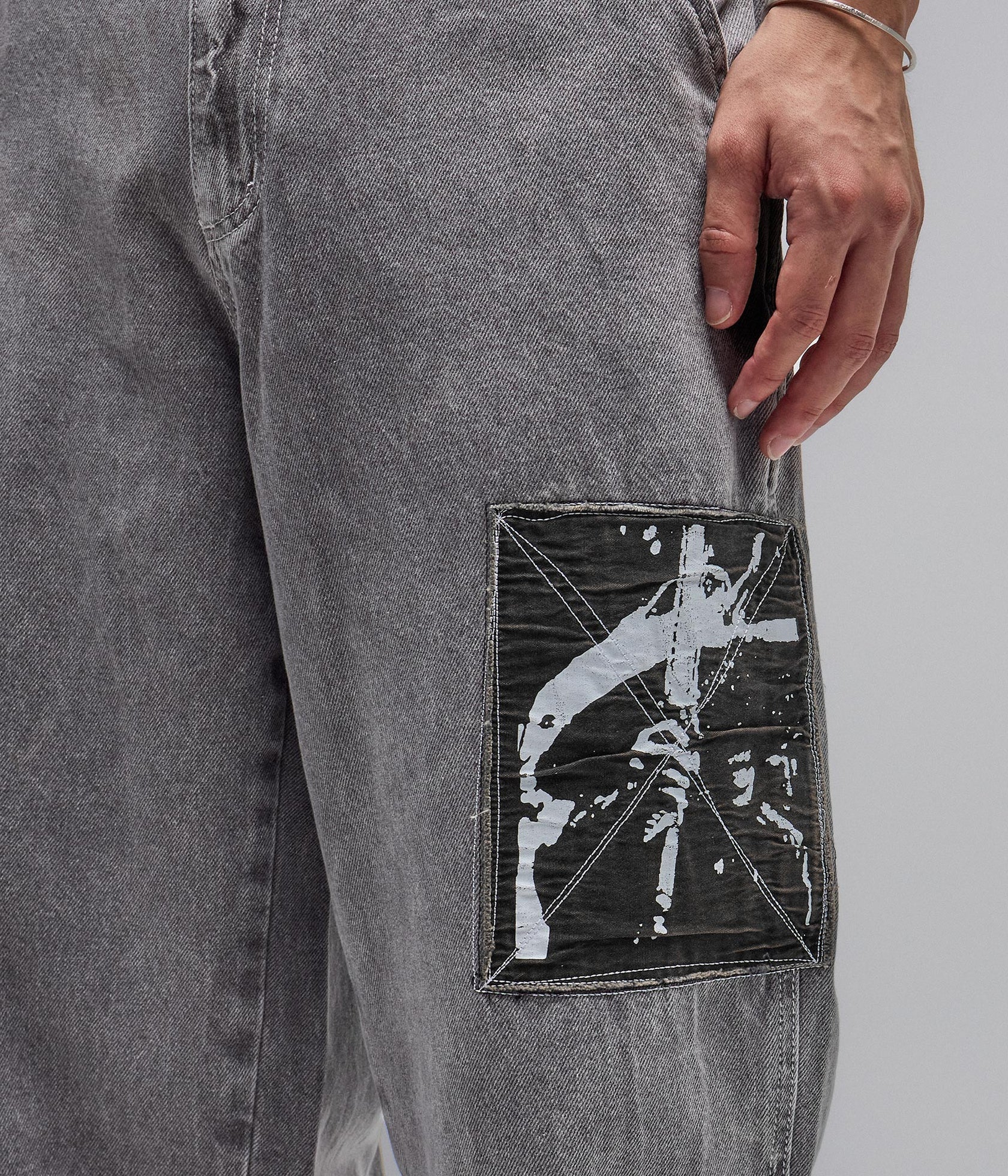 FORMER DISTEND DENIM PANT // SACRIFICE WASHED GREY - essential surf and skate