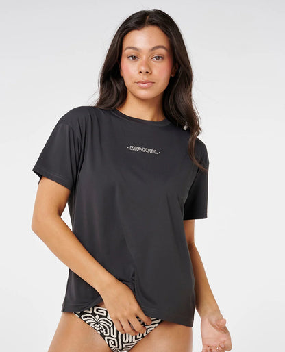 RIP CURL SUNSET LUAU SHORT SLEEVE SURF LITE