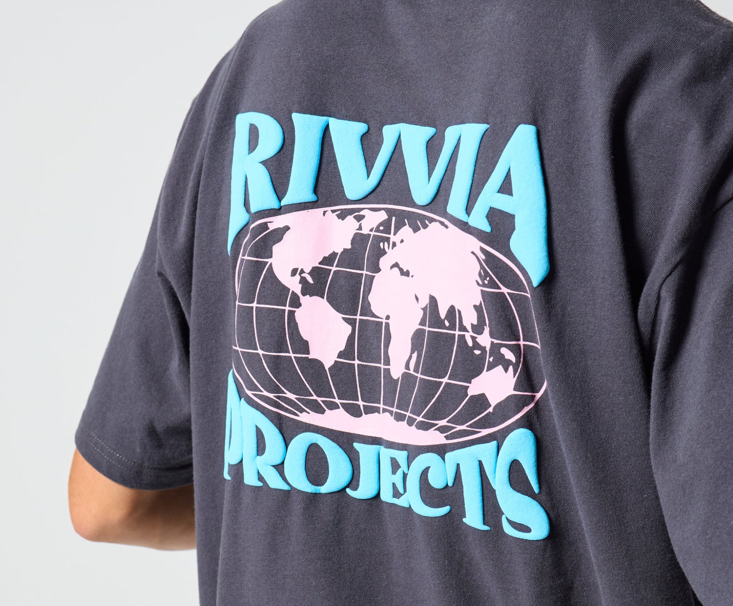 RIVVIA WORLD SERIES T-SHIRT : PIGMENT BLACK
