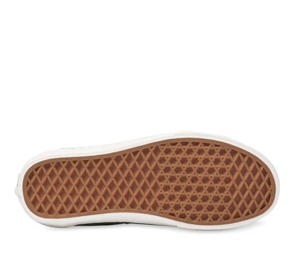 Style 36 Decon Animal Stripes - essential surf and skate